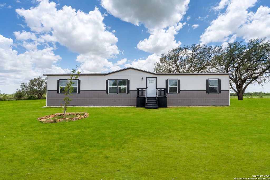 3041 FM 1333, Poteet, TX 78065