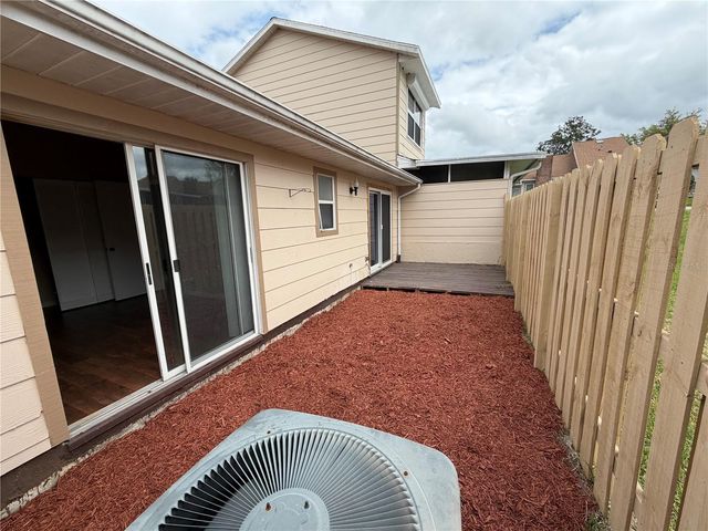 2315 SE 19TH CIRCLE, Ocala, FL 34471