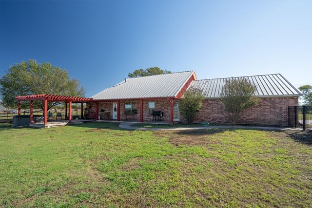 1233 Fm 901, Collinsville, TX 76233