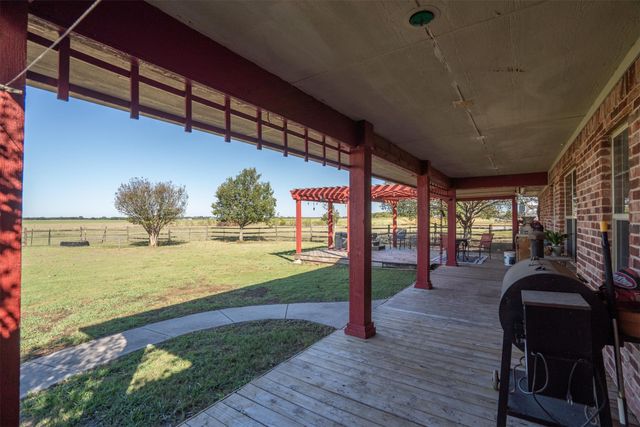 1233 Fm 901, Collinsville, TX 76233