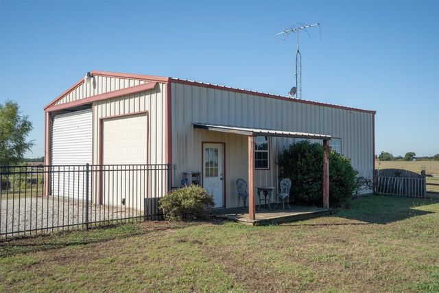 1233 Fm 901, Collinsville, TX 76233
