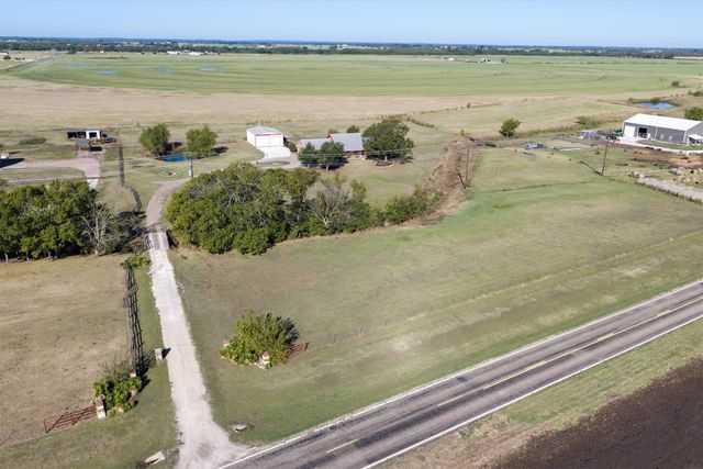 1233 Fm 901, Collinsville, TX 76233