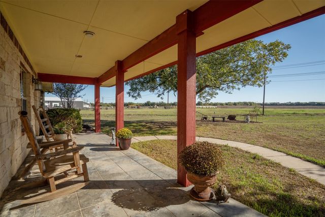 1233 Fm 901, Collinsville, TX 76233