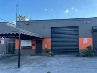 1140 E 26th St, Hialeah, FL 33147