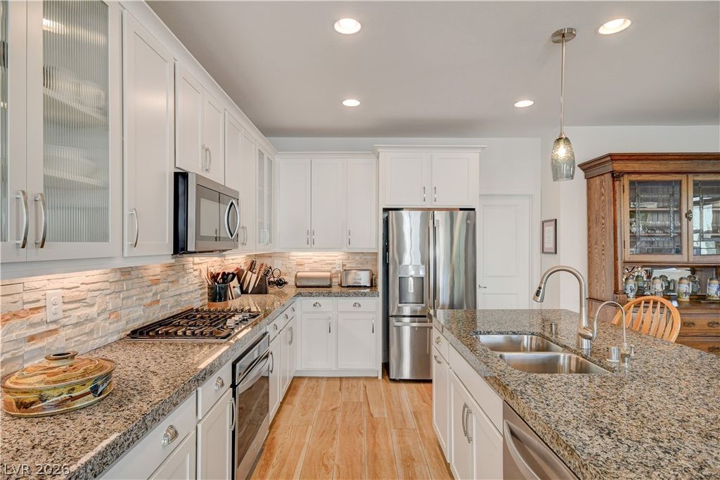 1224 Cactus Needle Avenue, North Las Vegas, NV 89031 — photo 2