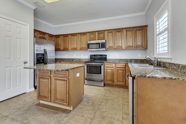 1486 Bentley Circle, Fort Walton Beach, FL 32547
