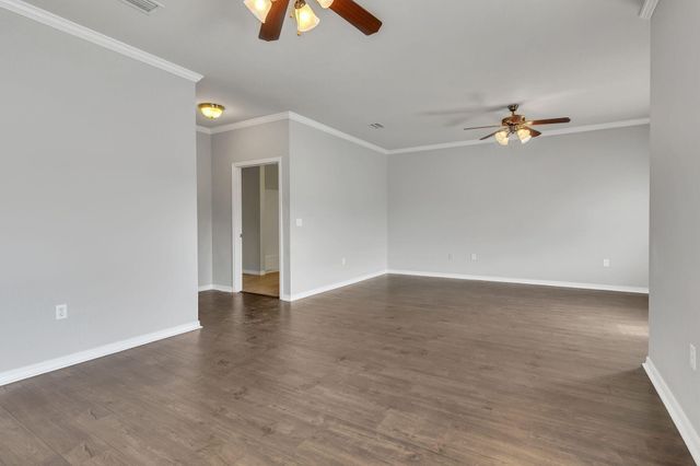 1486 Bentley Circle, Fort Walton Beach, FL 32547