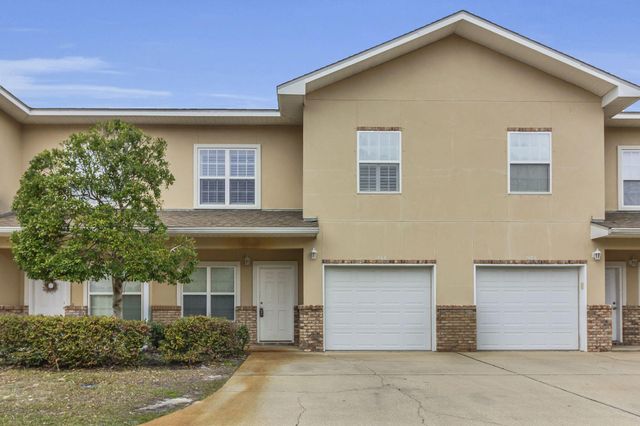 1486 Bentley Circle, Fort Walton Beach, FL 32547