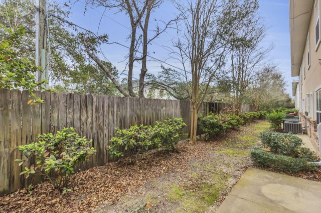 1486 Bentley Circle, Fort Walton Beach, FL 32547
