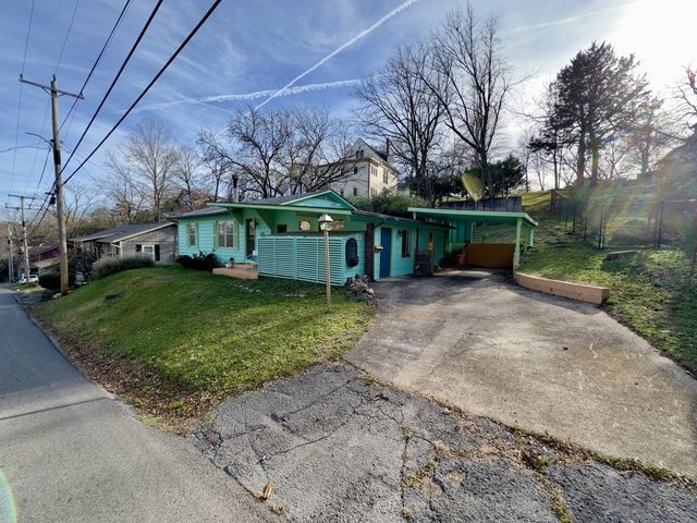 40 Owen Street, Eureka Springs, AR 72632