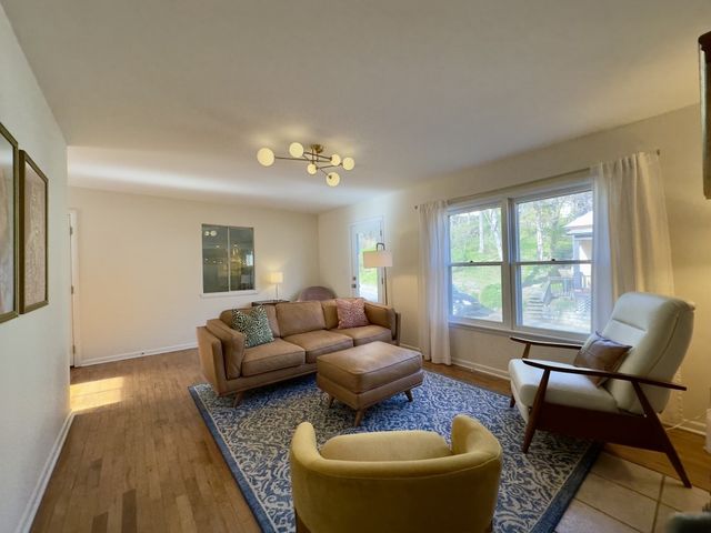 40 Owen Street, Eureka Springs, AR 72632