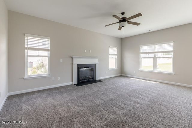 300 Waylon Way, Holly Ridge, NC 28445
