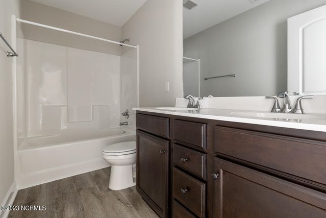 300 Waylon Way, Holly Ridge, NC 28445