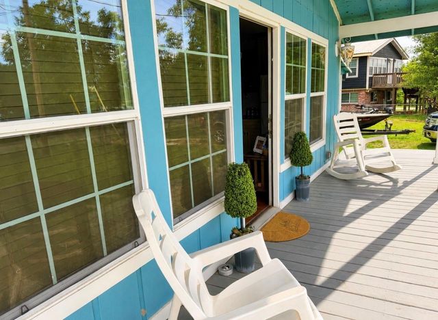 124 4th Avenue, Onalaska, TX 77360