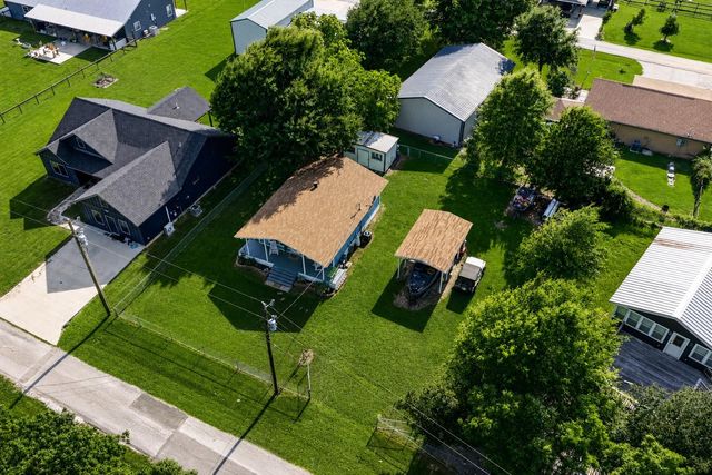 124 4th Avenue, Onalaska, TX 77360