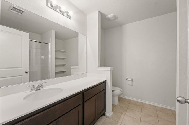 516 Clearlake Drive, Waxahachie, TX 75165