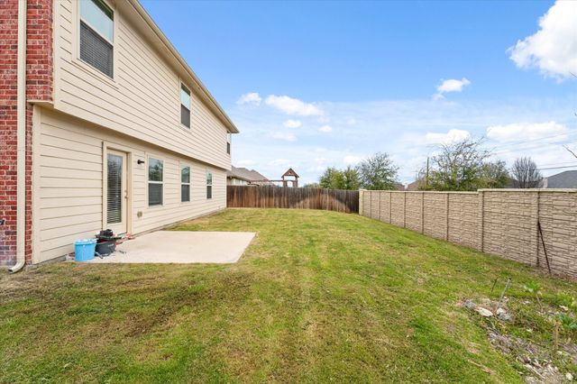 516 Clearlake Drive, Waxahachie, TX 75165