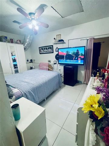 2751 Nw 99th Street, Miami, FL 33147