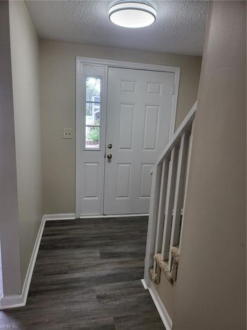 2105 Pier Point PL, Virginia Beach, VA 23455