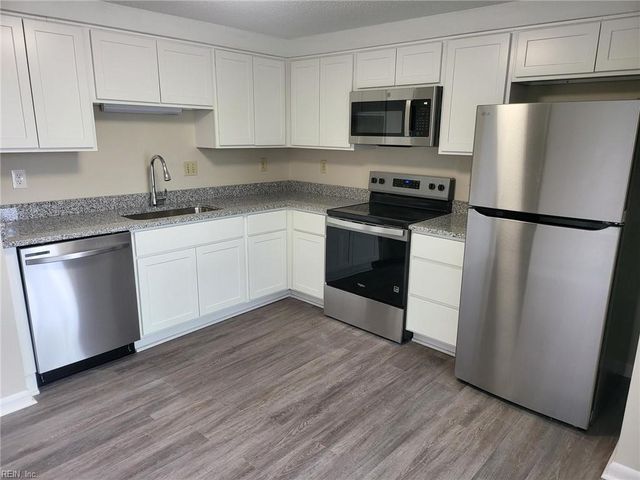 2105 Pier Point PL, Virginia Beach, VA 23455