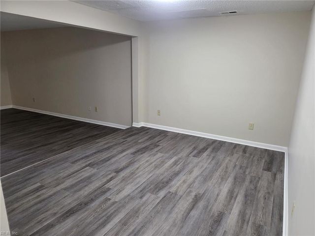 2105 Pier Point PL, Virginia Beach, VA 23455