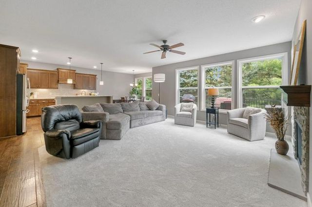 2460 White Pine Way, Stillwater, MN 55082