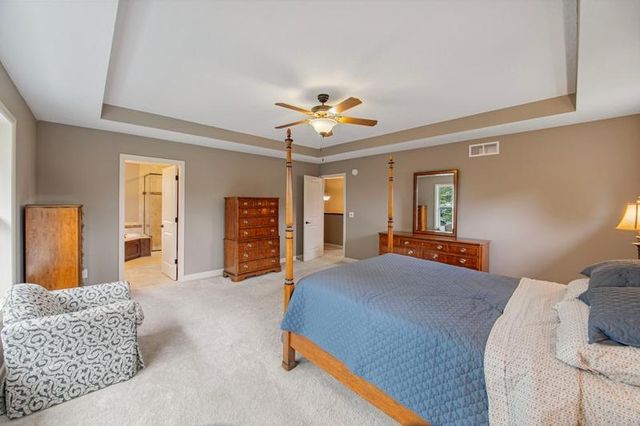 2460 White Pine Way, Stillwater, MN 55082
