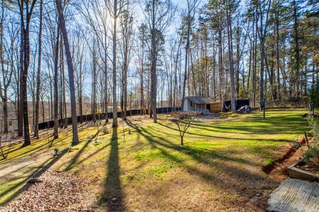 429 Graystone Drive, Winder, GA 30680