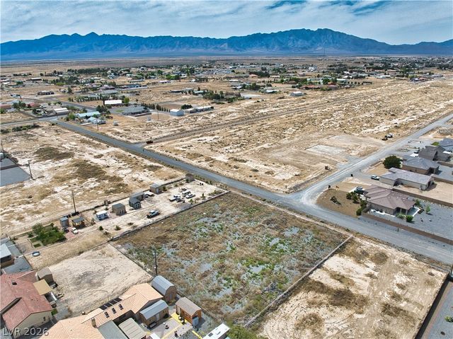 3081 South Mariposa Avenue, Pahrump, NV 89048