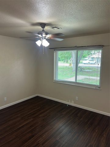 502 E Roosevelt, Whitney, TX 76692