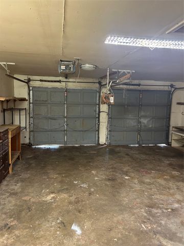 502 E Roosevelt, Whitney, TX 76692