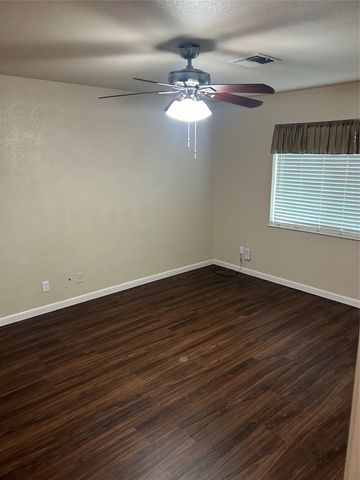 502 E Roosevelt, Whitney, TX 76692