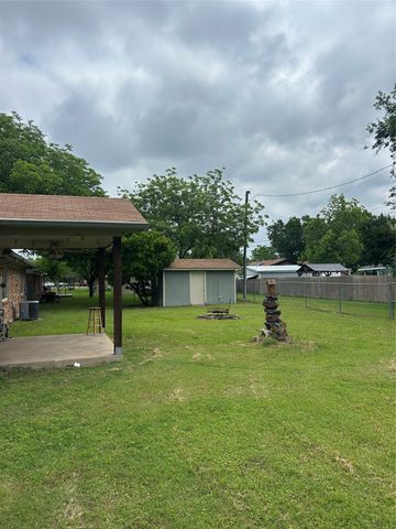502 E Roosevelt, Whitney, TX 76692