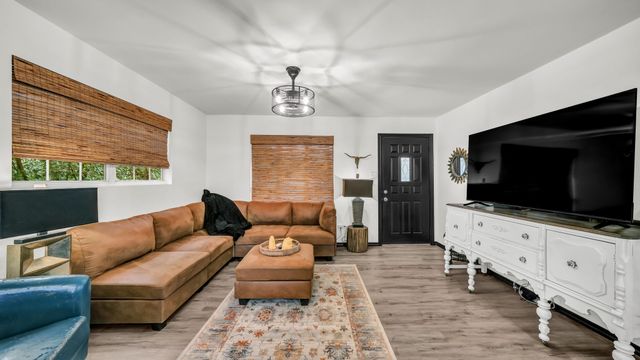 344 Hillcroft Drive, Weatherford, TX 76087