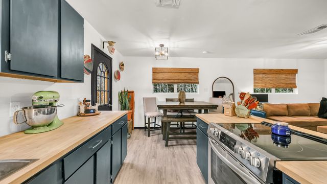 344 Hillcroft Drive, Weatherford, TX 76087