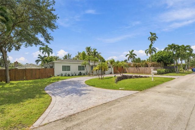7120 SW 58th St, Miami, FL 33143