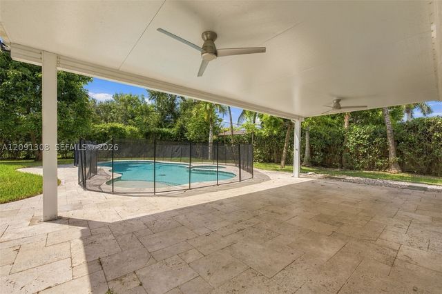 7120 SW 58th St, Miami, FL 33143