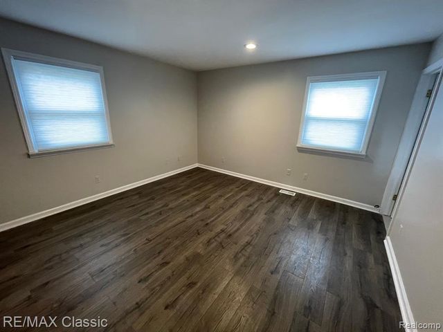 3825 Fieldview Avenue, West Bloomfield, MI 48324