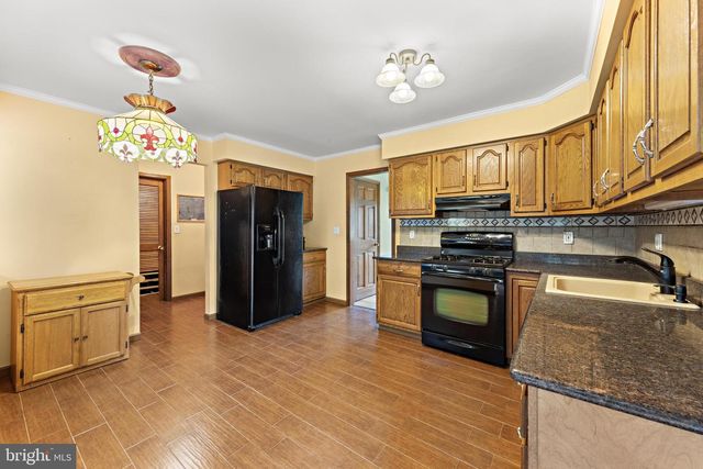 146 W HOLLY LN, Little Egg Harbor Twp, NJ 08087