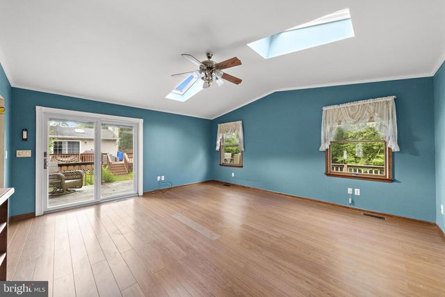 146 W HOLLY LN, Little Egg Harbor Twp, NJ 08087