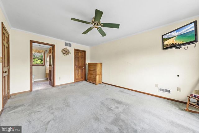 146 W HOLLY LN, Little Egg Harbor Twp, NJ 08087
