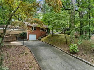 1123 Ridgeleigh Circle, Dalton, GA 30720