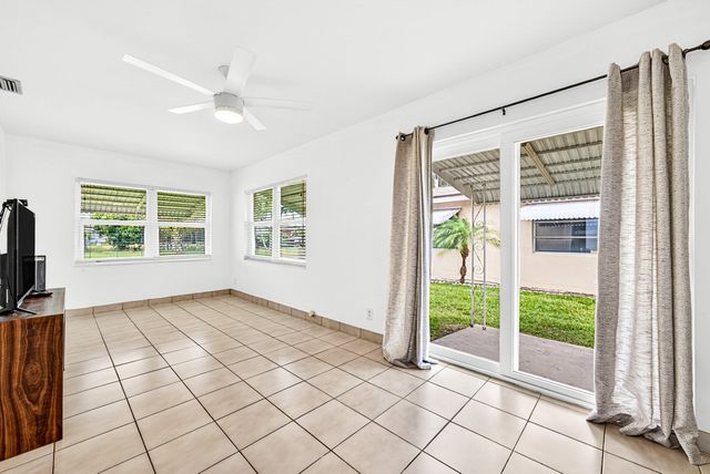 6061 Stanley Lane, Delray Beach, FL 33484