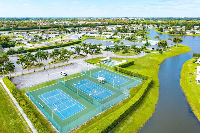 6061 Stanley Lane, Delray Beach, FL 33484