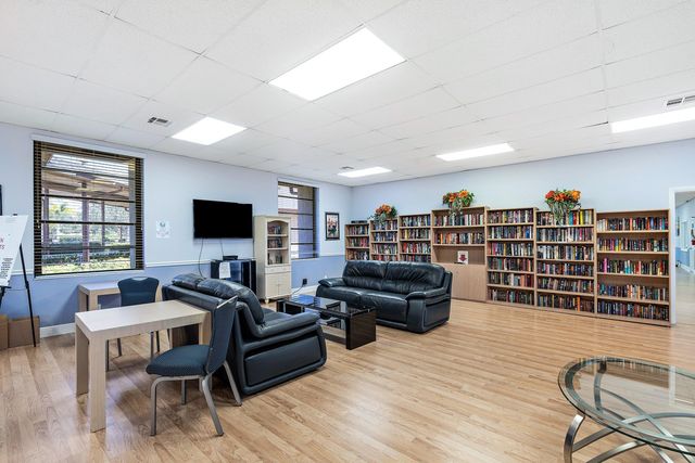 6061 Stanley Lane, Delray Beach, FL 33484