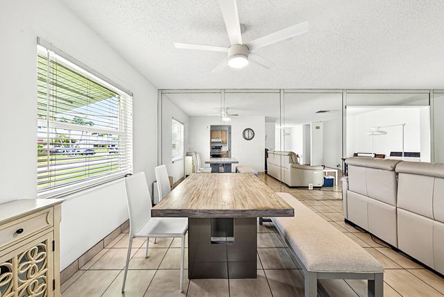 6061 Stanley Lane, Delray Beach, FL 33484