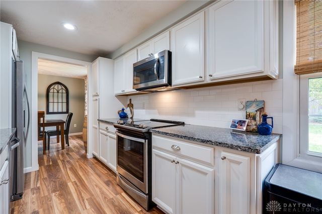 5425 Honeyleaf Way, Fairborn, OH 45424