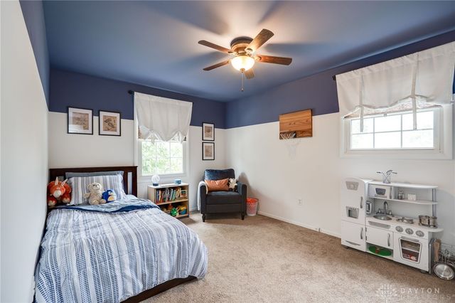 5425 Honeyleaf Way, Fairborn, OH 45424