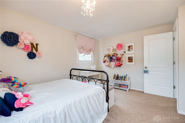 5425 Honeyleaf Way, Fairborn, OH 45424