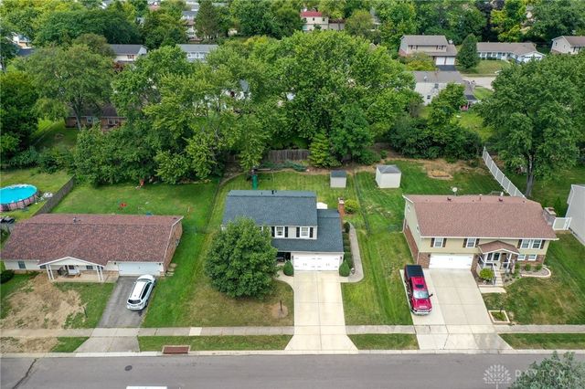 5425 Honeyleaf Way, Fairborn, OH 45424